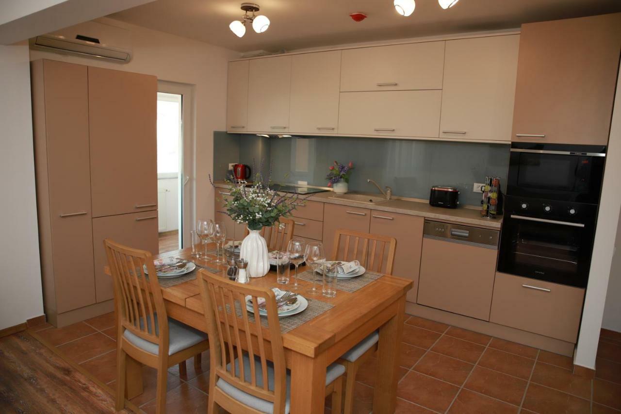 Cozy Apartment In Брашов Екстер'єр фото